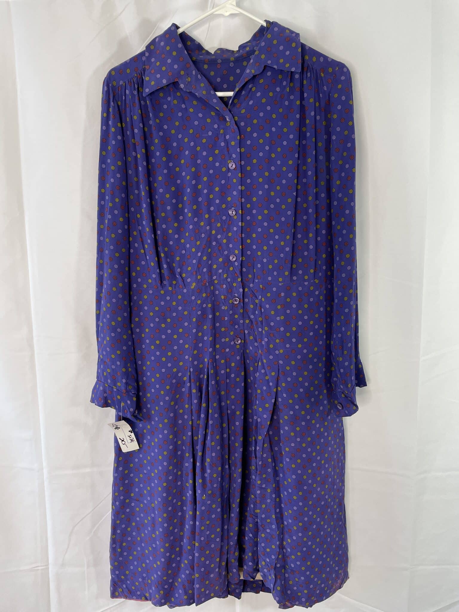 Rare large 1930s silk dress in dainty floral pattern - SOLD ...